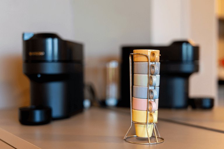 Flat pé na areia em muro alto by Sintta