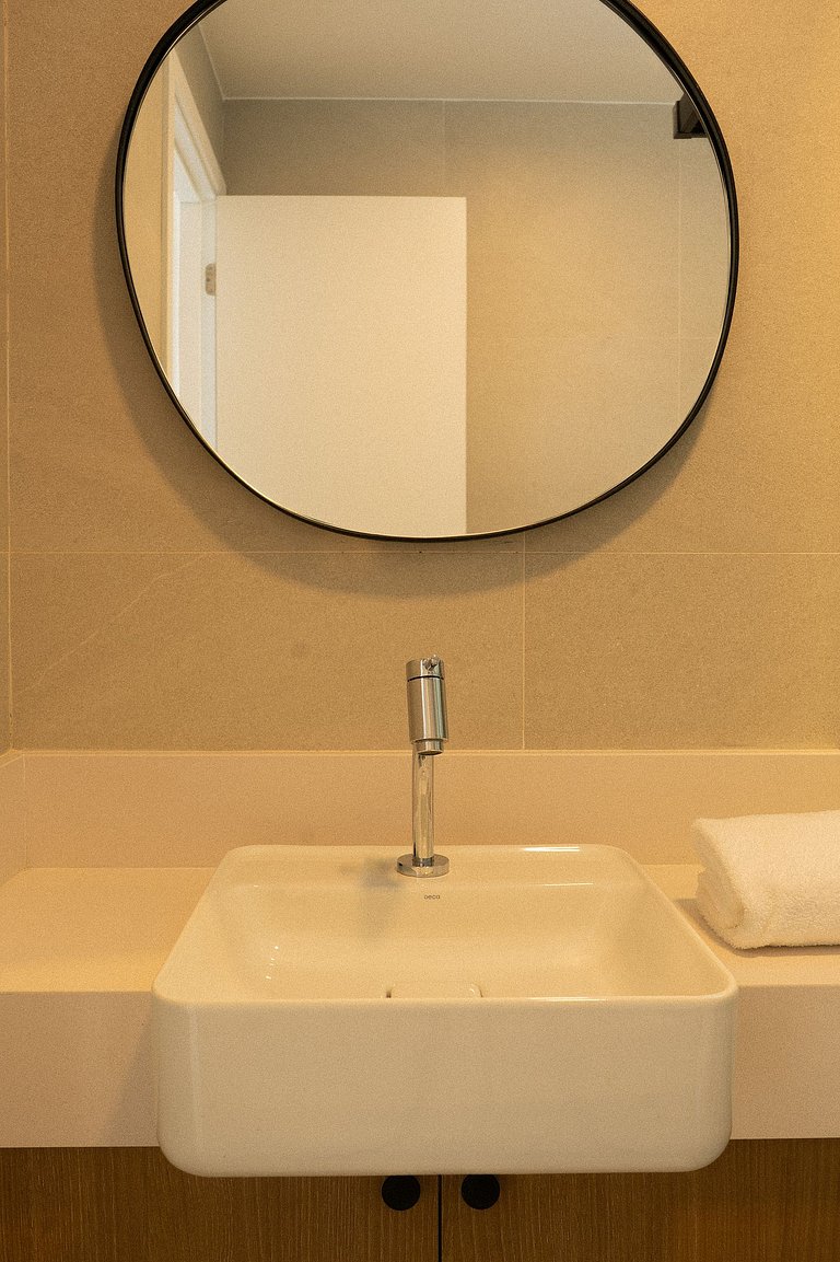 Muro Alto luxo com piscina privativa by Sintta