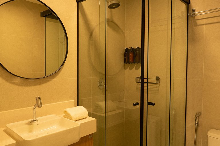 Muro Alto luxo com piscina privativa by Sintta