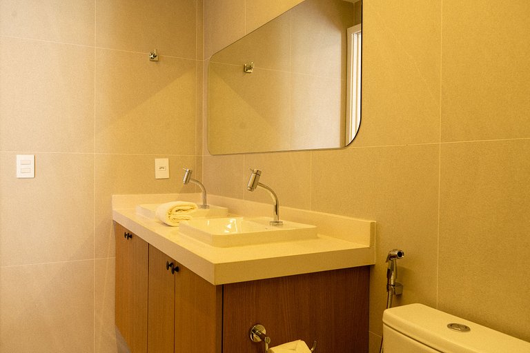 Muro Alto luxo com piscina privativa by Sintta