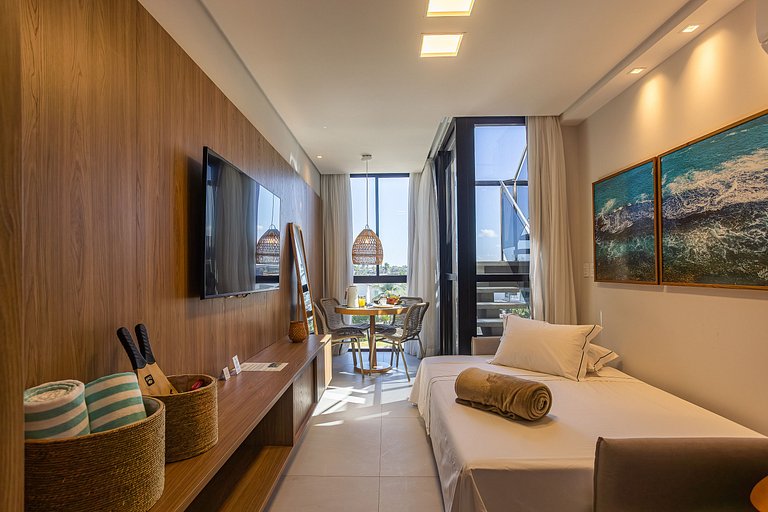 Viva Muro Alto com piscina privativa by Sintta