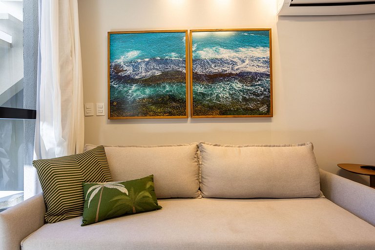 Viva Muro Alto com piscina privativa by Sintta