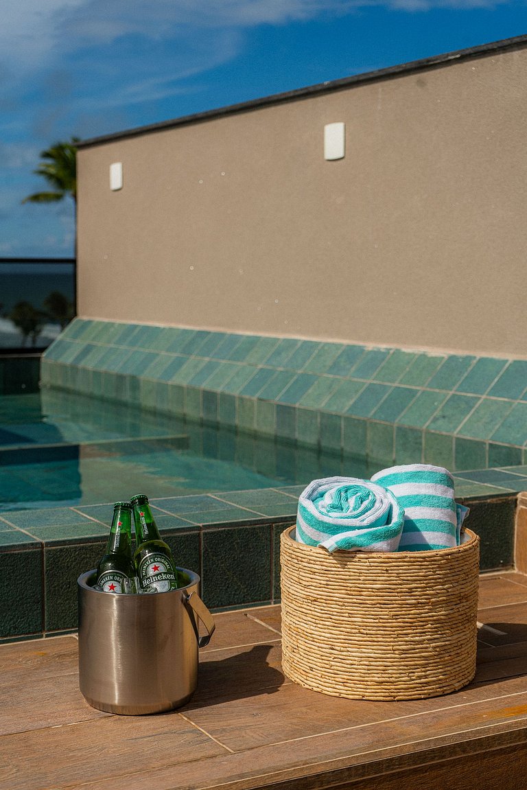 Cobertura Beira-Mar – Piscina Privativa by Sintta
