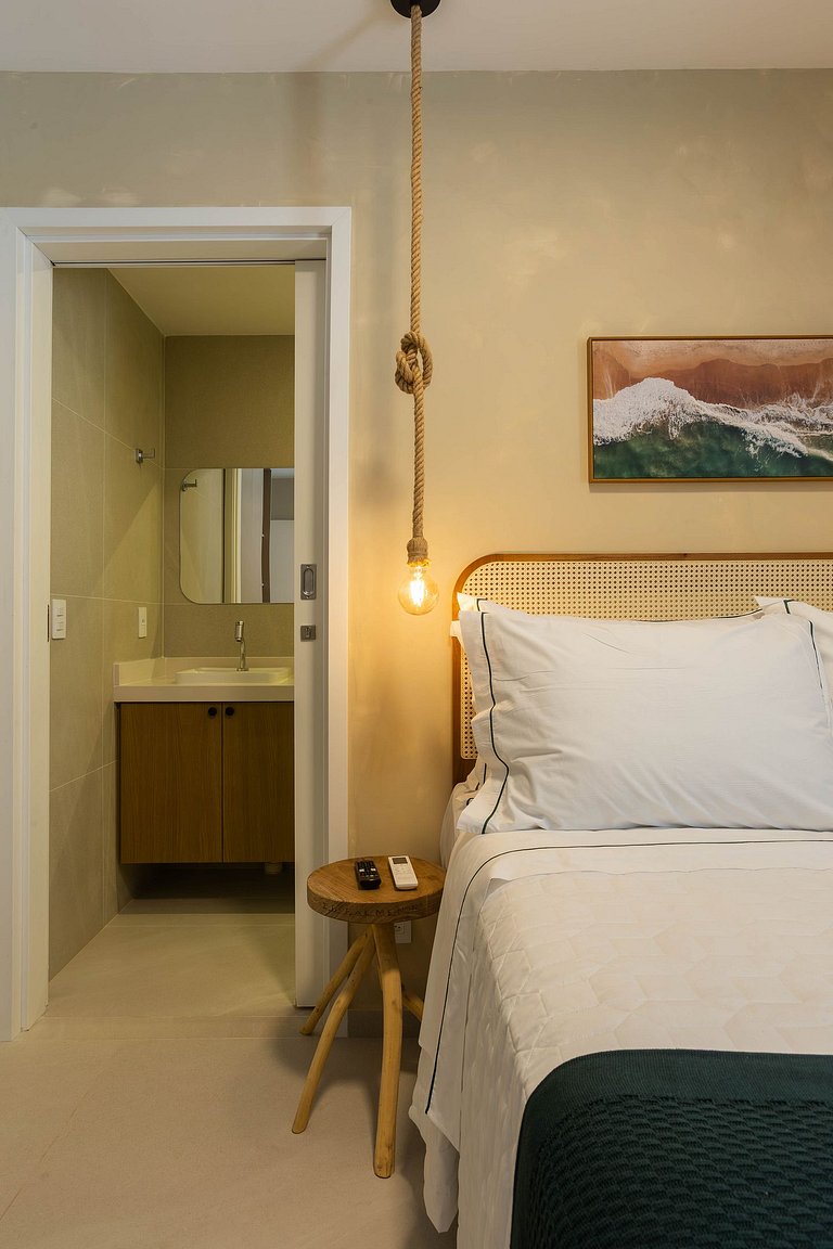 Muro Alto luxo com piscina privativa by Sintta