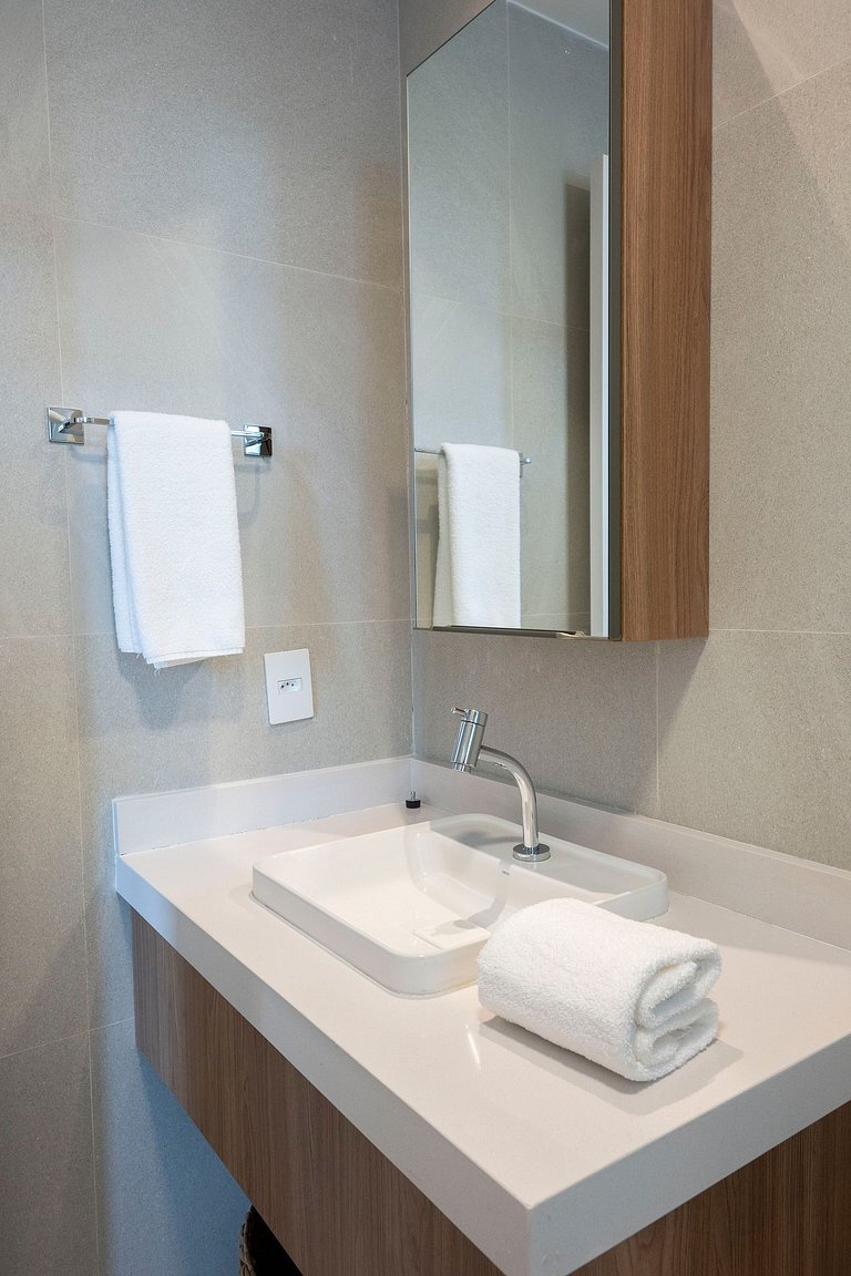 Cobertura de luxo com piscina, Muro Alto by Sintta