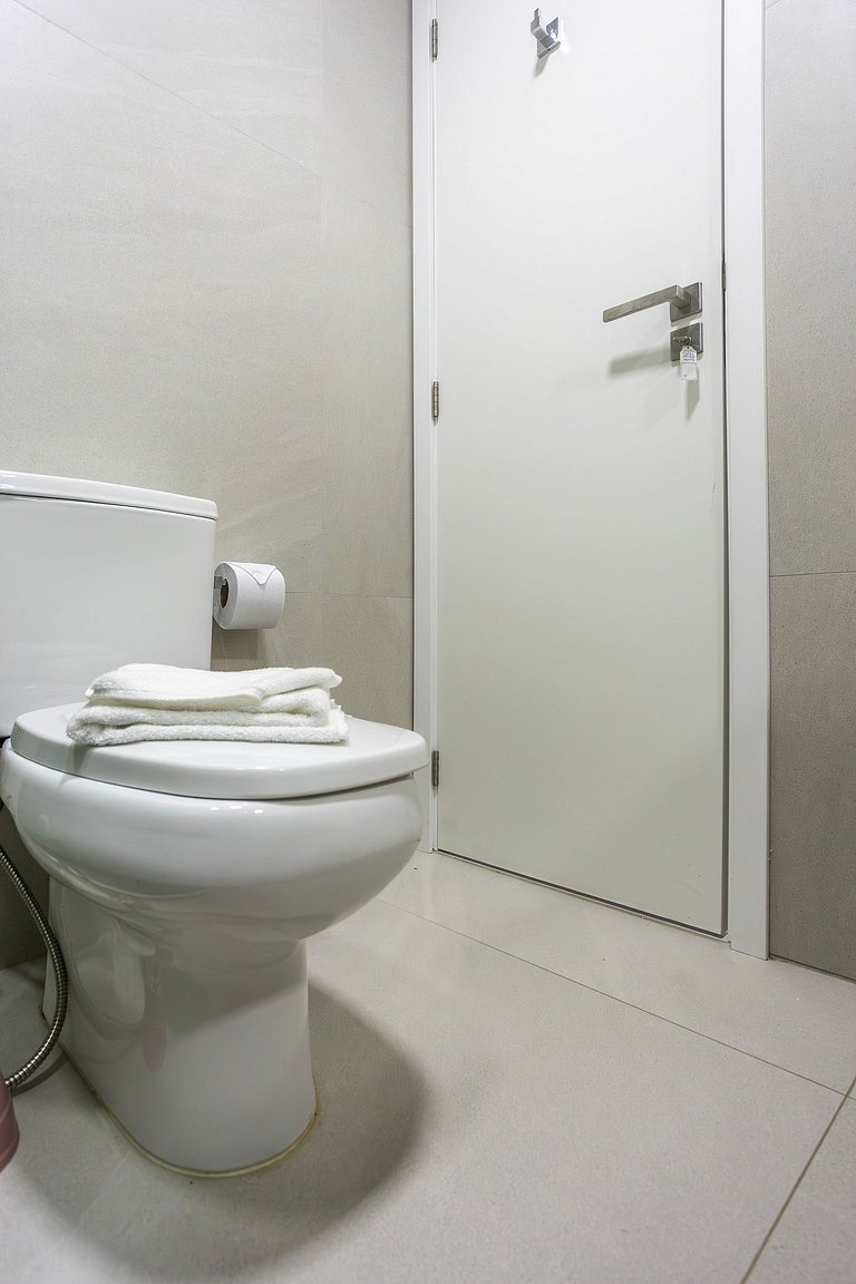 Apartamento luxo pé na areia, By Sintta