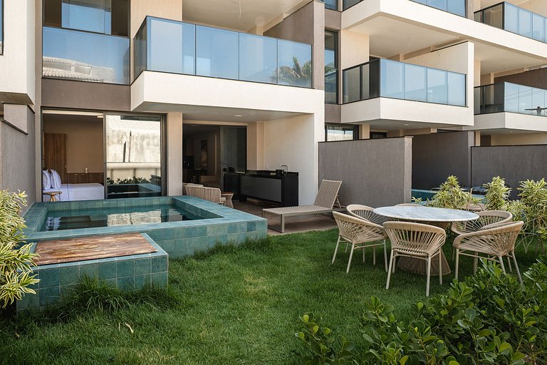Flat com Piscina Exclusiva em Muro Alto, By Sintta