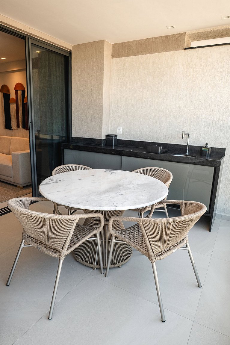 Dias leves em apartamento premium, By Sintta